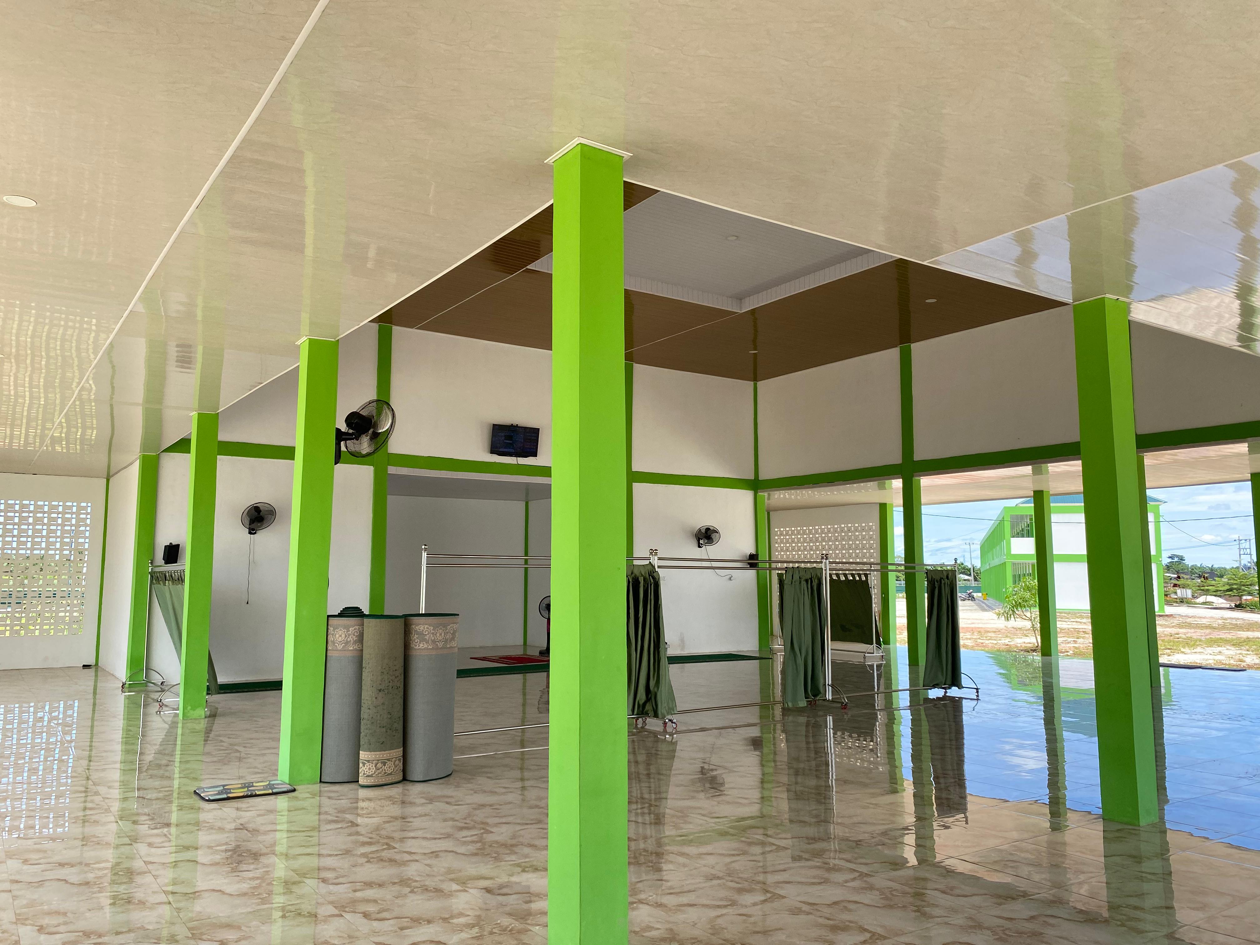 Fasilitas Sayyidah Khodijah Mosque SMPIQu Al-Bahjah Al-Maunah